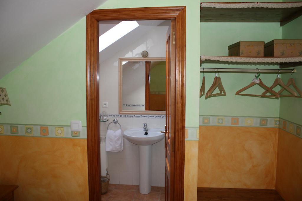 Penzion El Aposento De Babia Quintanilla De Babia Pokoj fotografie